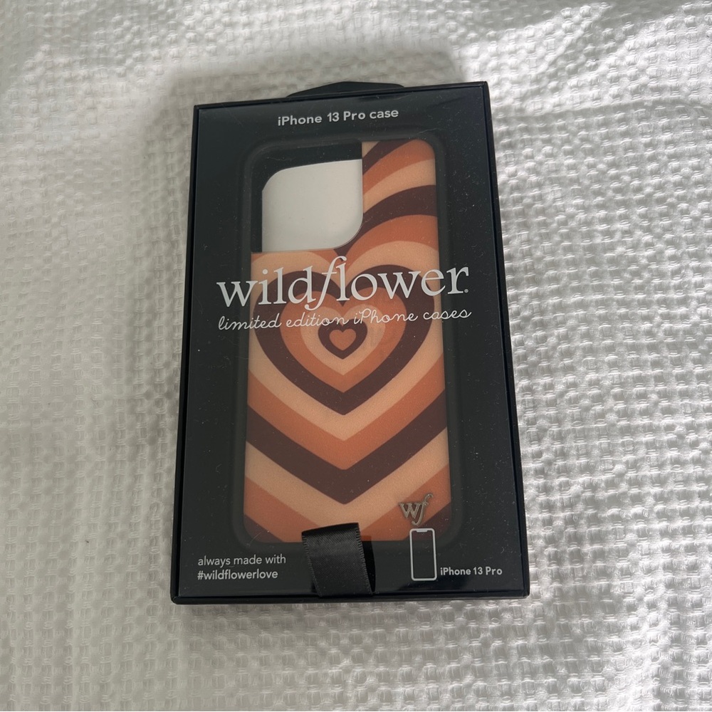 Wildflowers iPhone 13 Pro Case - Brown and Tan